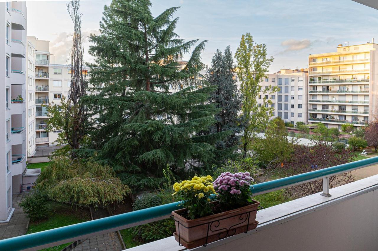 Parc Blandan - T2 Calme Lumineux Et Bien Situe. Apartment Lyon Luaran gambar